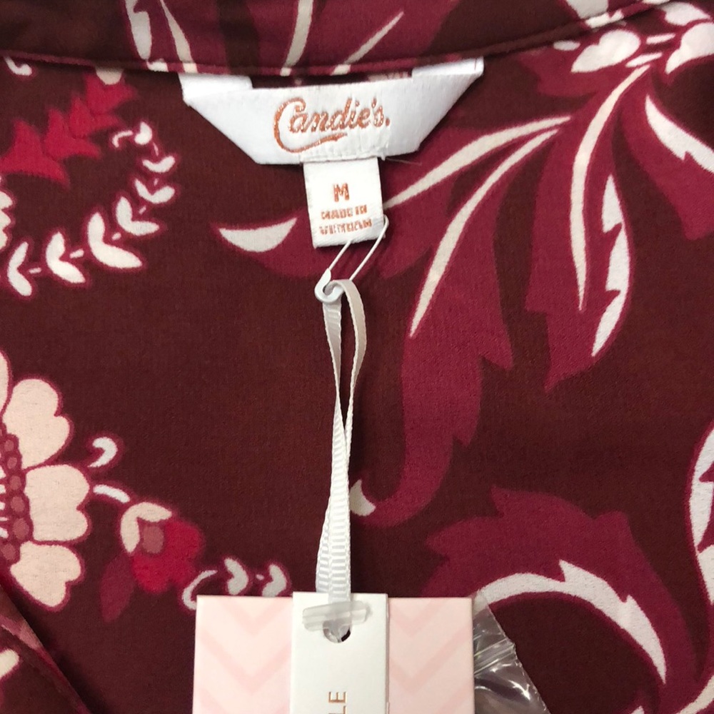 Beautiful button down! - Picture 2 of 2